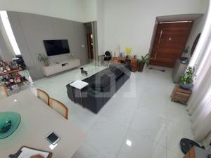 Casa em condomínio 3 quartos 4 vagas 193m²

