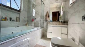 Casa 6 quartos 2 vagas 279m²