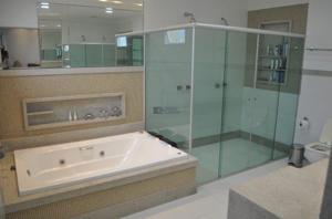 Apartamento 4 quartos 4 banheiros 269m²