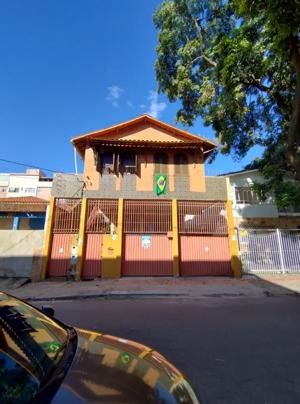 Casa 4 quartos 2 vagas 400m²
