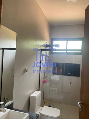 Casa 3 quartos 2 banheiros 360m²