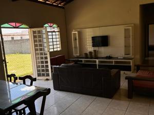 Sítio 3 quartos 240m²
