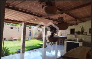 Chácara 2 quartos 4 vagas 200m²