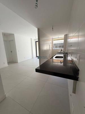 Apartamento 3 quartos 2 banheiros 104m²