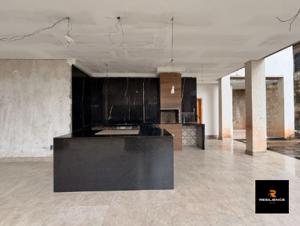 Casa em condomínio 2 quartos 4 vagas 390m²