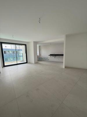 Apartamento 3 quartos 2 banheiros 104m²