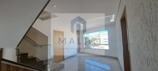 Apartamento 3 quartos 3 banheiros 222m²