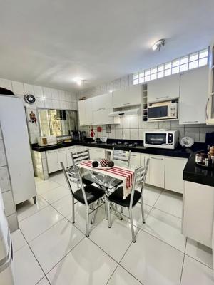 Apartamento 4 quartos 3 banheiros 485m²
