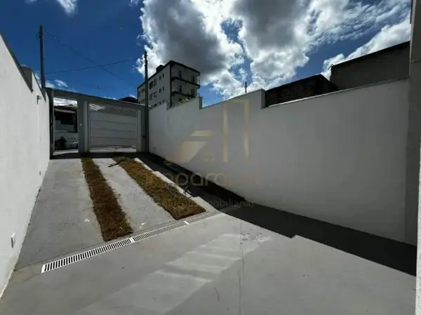 Casa 3 quartos 2 banheiros 
