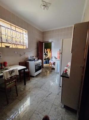 Casa 4 quartos 2 vagas 400m²
