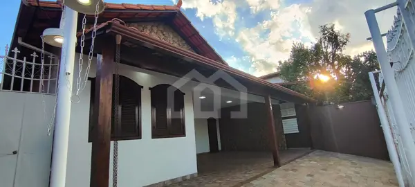 Casa 4 quartos 4 vagas 230m²
