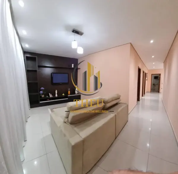 Apartamento 3 quartos 5 banheiros 220m²
