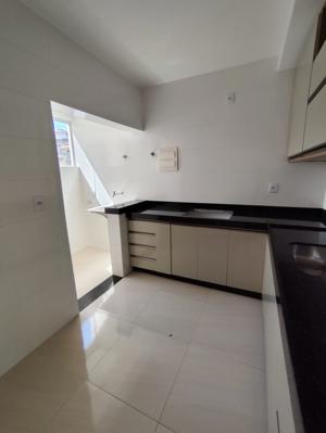 Casa 3 quartos 2 banheiros 
