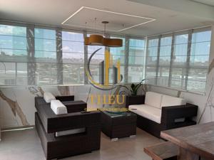 Apartamento 4 quartos 4 banheiros 240m²
