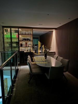 Apartamento 4 quartos 4 banheiros 240m²

