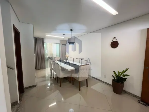 Casa 3 quartos 3 banheiros 156m²