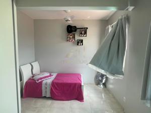 Casa 2 quartos 2 banheiros 

