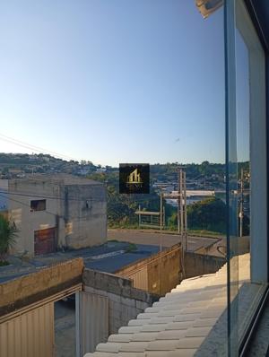 Casa 2 quartos 2 banheiros 65m²