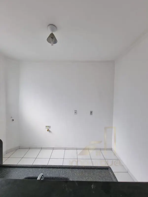 Apartamento 2 quartos 1 banheiro 