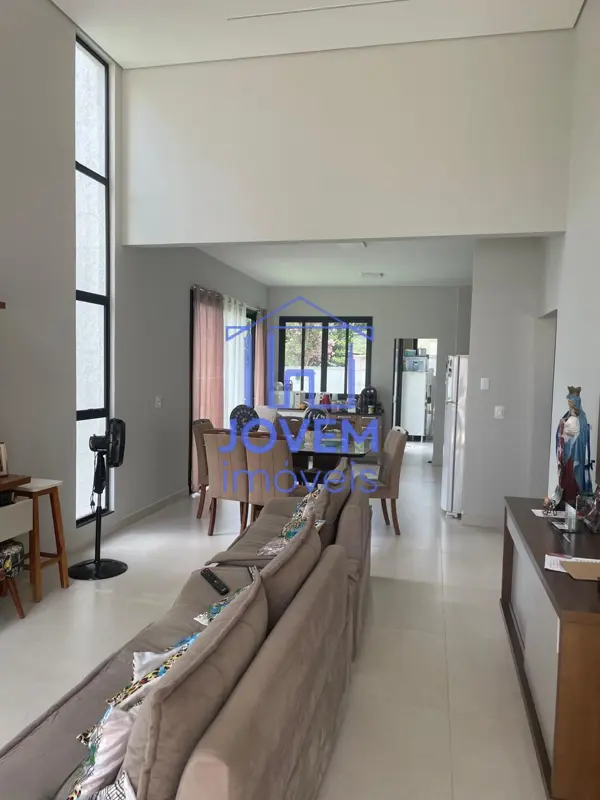 Casa 3 quartos 2 banheiros 360m²