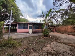 Apartamento 3 quartos 2 banheiros 22700m²