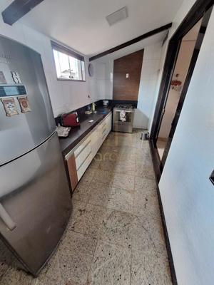 Casa 3 quartos 2 banheiros 
