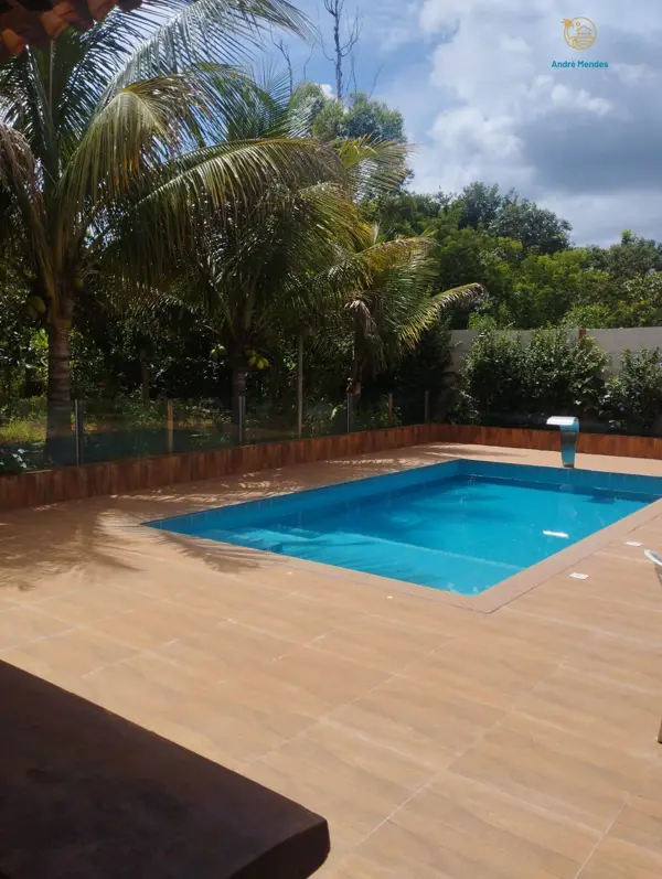 Chácara 5 quartos 2 banheiros 200m²