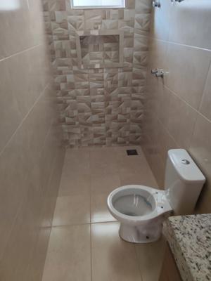Casa 3 quartos 2 banheiros 
