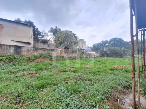 Lote-Área-Terreno 2,712m²