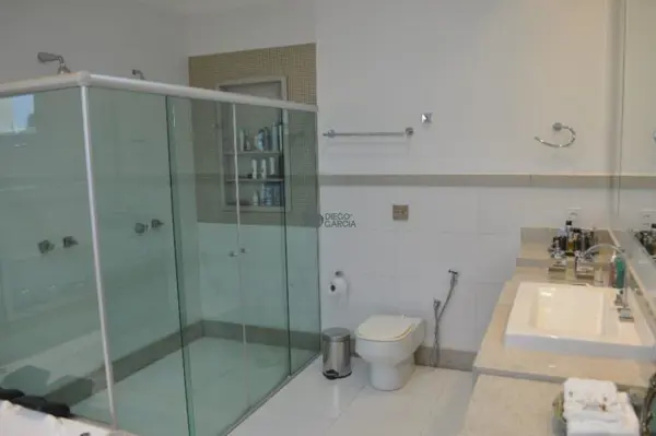 Apartamento 4 quartos 4 banheiros 269m²