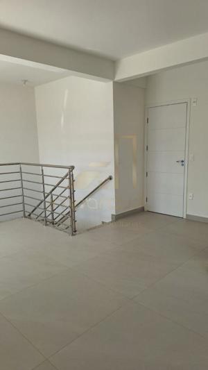 Apartamento 3 quartos 3 banheiros 166,2m²