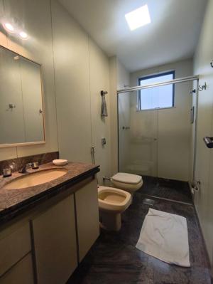 Apartamento 4 quartos 3 banheiros 238m²