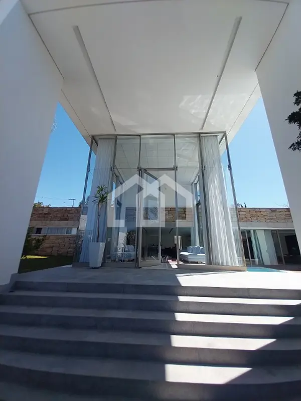 Casa em condomínio 5 quartos 4 vagas 800m²