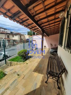 Casa 4 quartos 3 banheiros 198m²