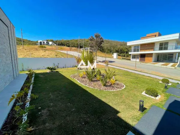 Apartamento 4 quartos 3 banheiros 1000m²