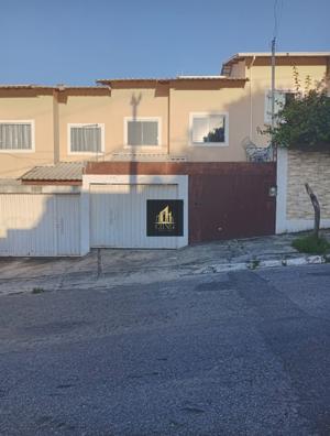 Casa 2 quartos 2 banheiros 65m²