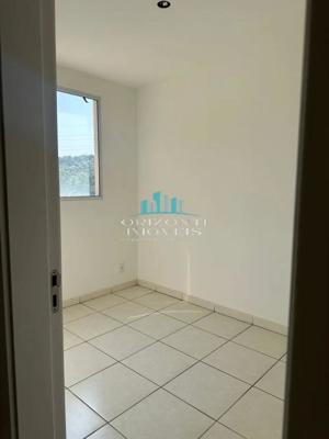 Apartamento 2 quartos 1 banheiro 