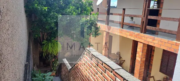 Casa 4 quartos 2 banheiros 174m²