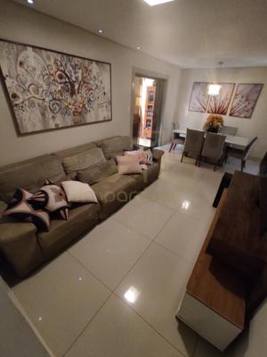 Apartamento 3 quartos 2 banheiros 185m²
