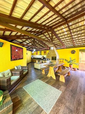Casa 5 quartos 6 banheiros 810m²

