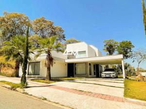 Apartamento 4 quartos 3 banheiros 300m²