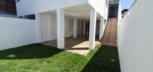 Casa 3 quartos 3 banheiros 190m²
