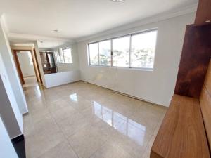 Apartamento 3 quartos 3 banheiros 140m²

