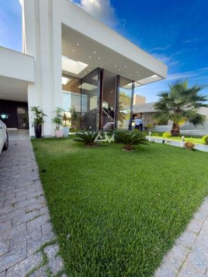 Apartamento 3 quartos 2 banheiros 1365m²