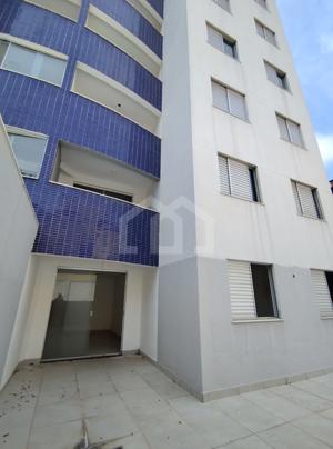 Área privativa 3 quartos 2 banheiros 202m²