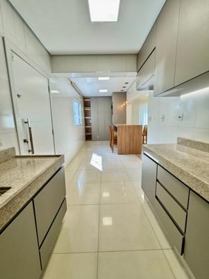 Apartamento 4 quartos 3 banheiros 860m²