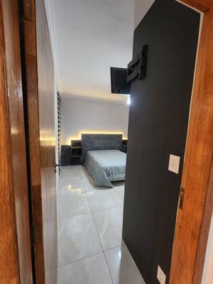Apartamento 3 quartos 3 banheiros 200m²