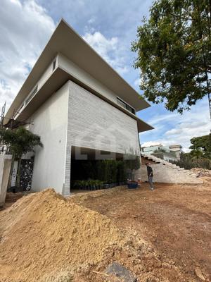 Casa em condomínio 4 quartos 6 vagas 420m²