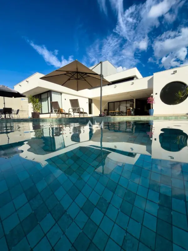 Apartamento 3 quartos 2 banheiros 1365m²
