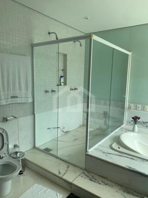 Casa em condomínio 3 quartos 5 banheiros 348m²